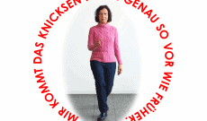 Wir mussten noch knicksen, 2024-2026, C-Prints auf Alu-DiBond, je 42 cm Durchmesser (oder größer)