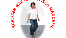 Wir mussten noch knicksen, 2024-2026, C-Prints auf Alu-DiBond, je 42 cm ø